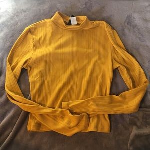 4 DIFFERENT LONG SLEEVES (SWIPE)